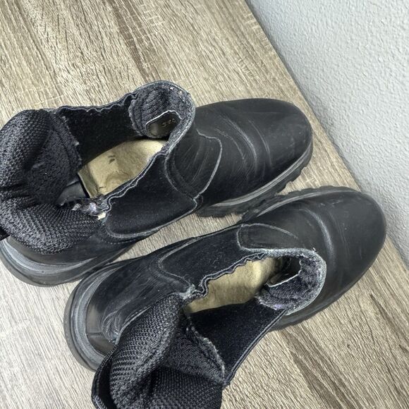 PRADA Chelsea Boots 37 Italy Black Leather Platform 2" All Weather US Size 7 - Picture 10 of 13